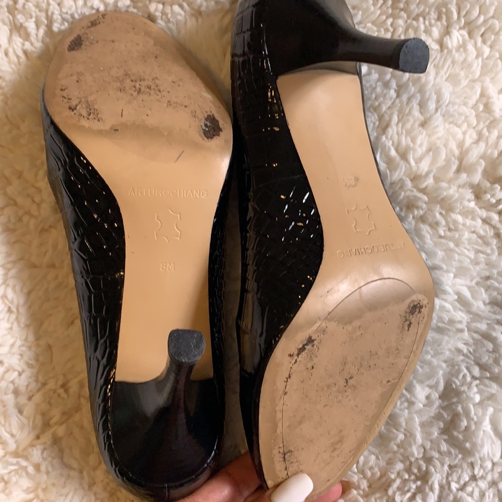 Heels - Picture 5 of 7
